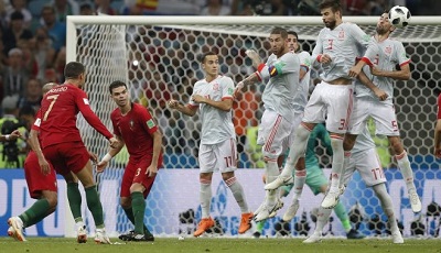 Гол Роналду со штрафного спас португальцев от поражения в матче с Испанией